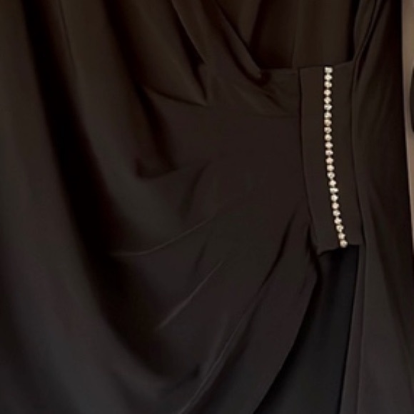 R M RICHARDS WOMANS BLACK WITH RHINESTONE TRIM MOCK WRAP TOP SIZE XL - Picture 5 of 7